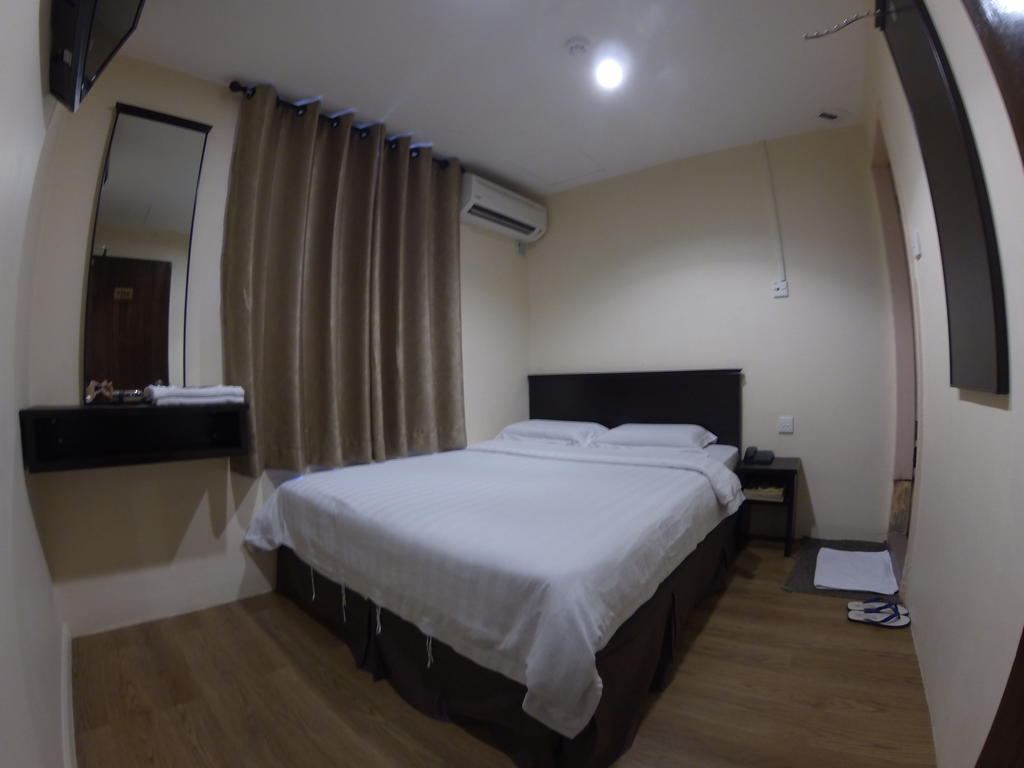 Hotel Kinabalu Кота Кинабалу Стая снимка