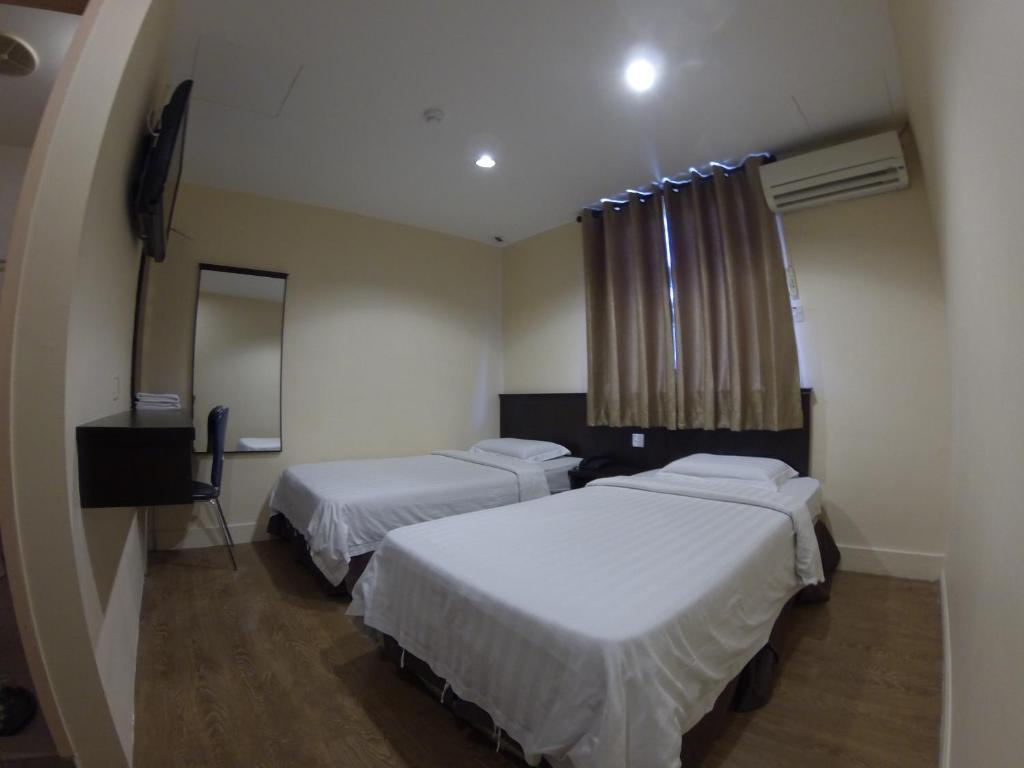 Hotel Kinabalu Кота Кинабалу Екстериор снимка